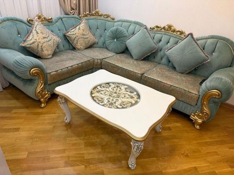 Divan + jurnal masası birlikdə satılır. Qiymət: 580 AZN Ölçü: 2 — Bakı