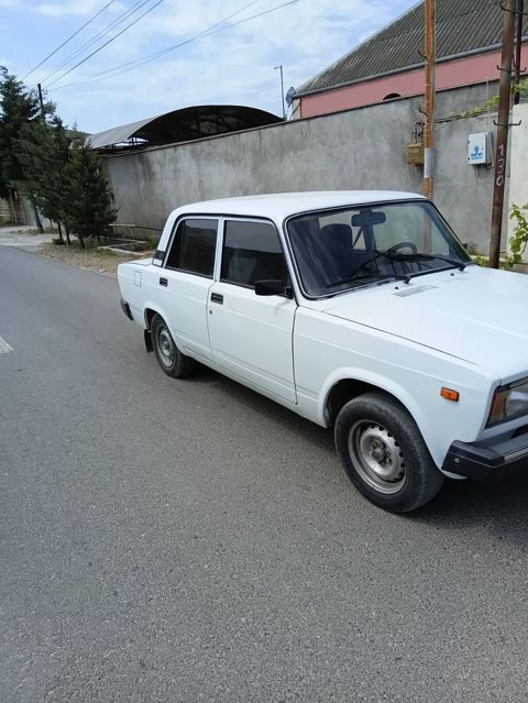 VAZ (Lada) 2107: 1.6 l 2005 il 75000 km — Digah