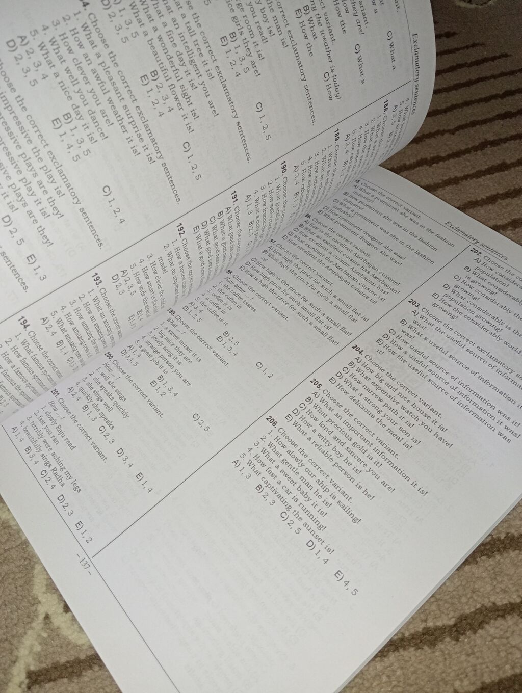 İçi tamamilə tərtəmizdir, heç bir səhifəsində qələm və ya karandaşla — Kitablar və jurnallar, Bakı (2)