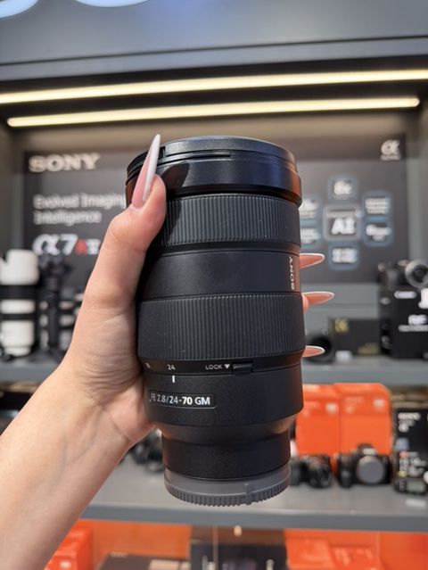 Məhsul: Sony FE 24-70mm f/2.8 GM (G Master) fotoobyektiv - Tam kadr — Bakı