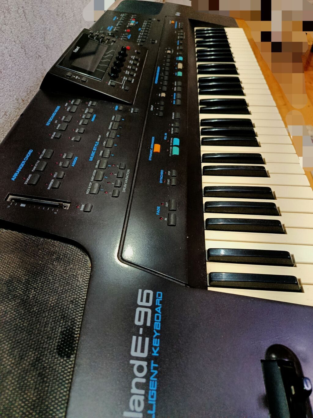 Sintezator, Roland, İşlənmiş, Ünvandan götürmə — Musiqiə alətləri, Bakı (2)
