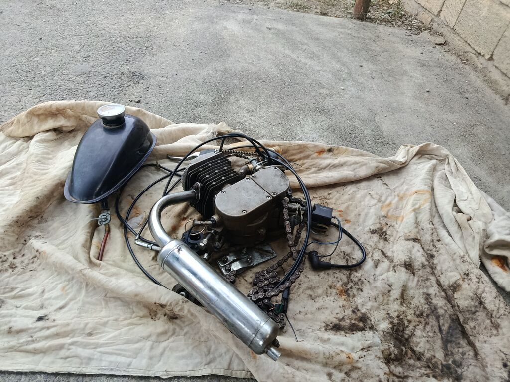 Velosiped üçün benzinli motor dəsti Tərkib: - 2-takt benzin mühərriki — Ehtiyat hissələri, Bakı