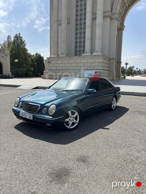 Mercedes-Benz E-Class: 2.4 l 2000 il Sedan — Goranboy