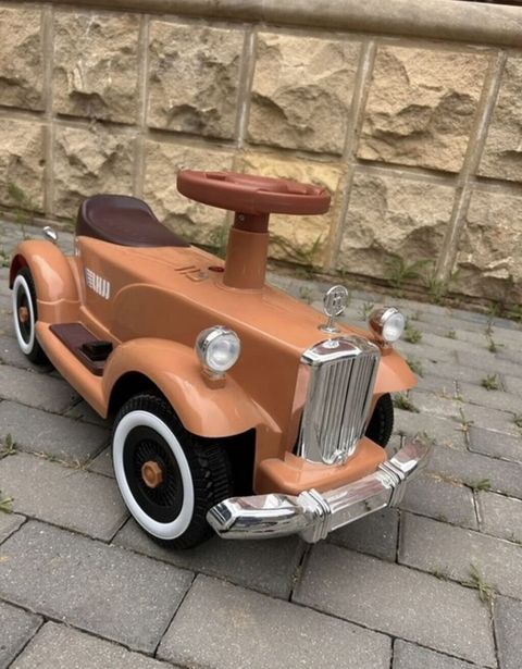 Uşaq üçün klassik stilə sahib minik maşını (ride-on). Yenidir 2 defe — Saray