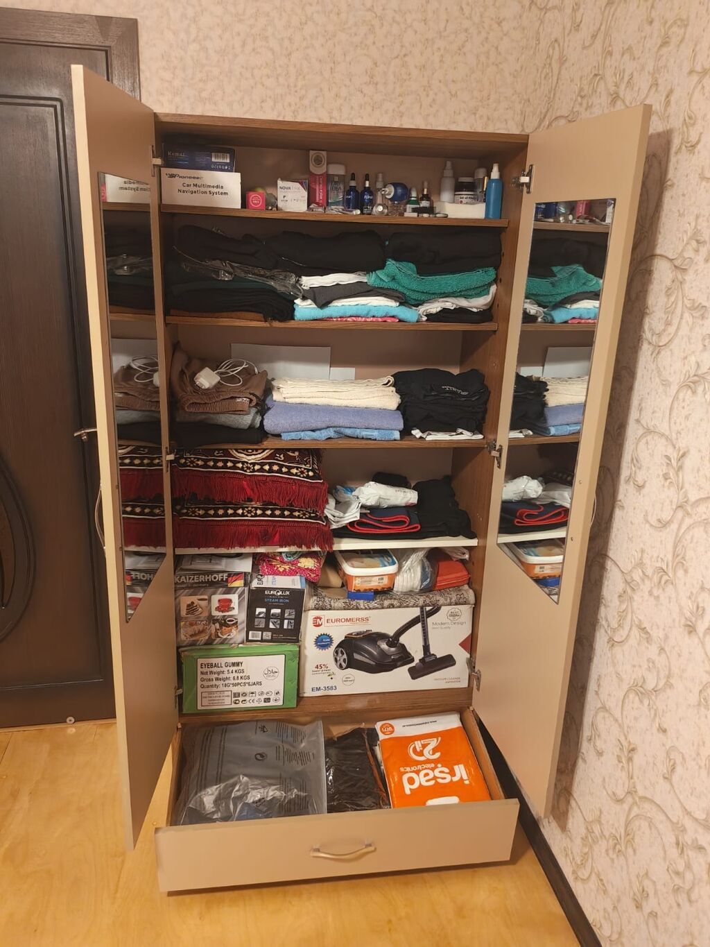 İki qapılı paltar/əndirabadi şkaf - Dizayn: Ön hissə bej rəngdə, yan — Mebel, Bakı (4)