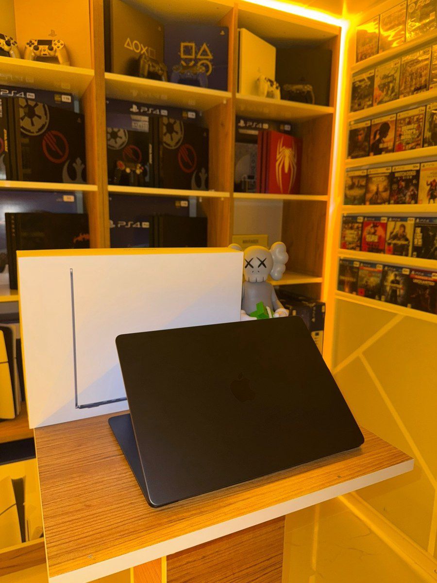 Apple MacBook Air M3 15” — 8GB / 256GB — Elektronika, Bakı (4)