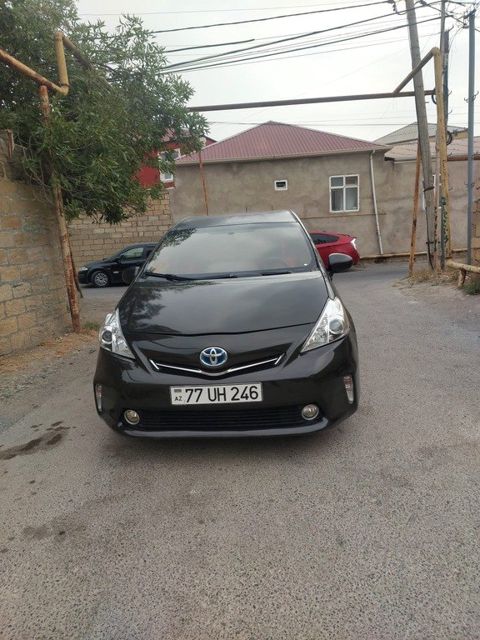 Toyota Prius V, 1.8 L, 1.3 kWh, 2016 il, 328 000 km — Bakı