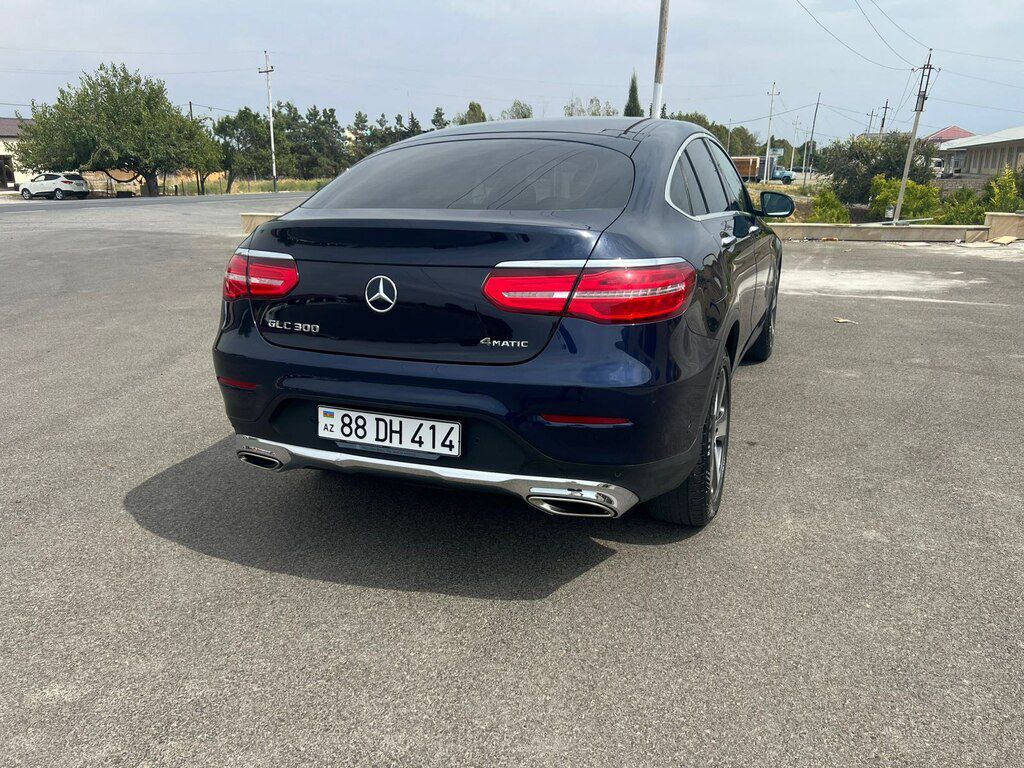 Mercedes GLC 300 4MATIC Coupe, 2.0 L, 2019 il, 76 000 km — Avtomobillər, Göyçay (10)