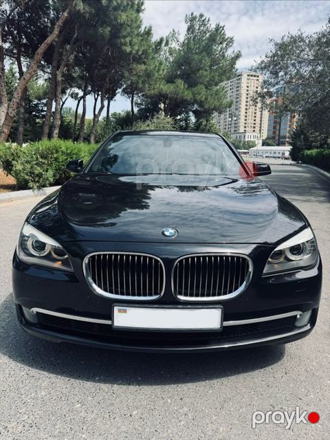 BMW 740, 3.0 L, 2009 il, 248 000 km