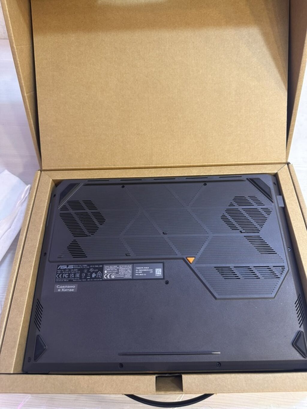 Noutbuk ümumi 2 gün istifadə olunub, klaviaturaya belə əl dəyilməyib — Asus, Bakı (7)