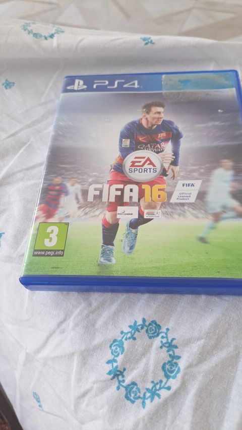 PS4 FiFA16 oyun diski — Bakı