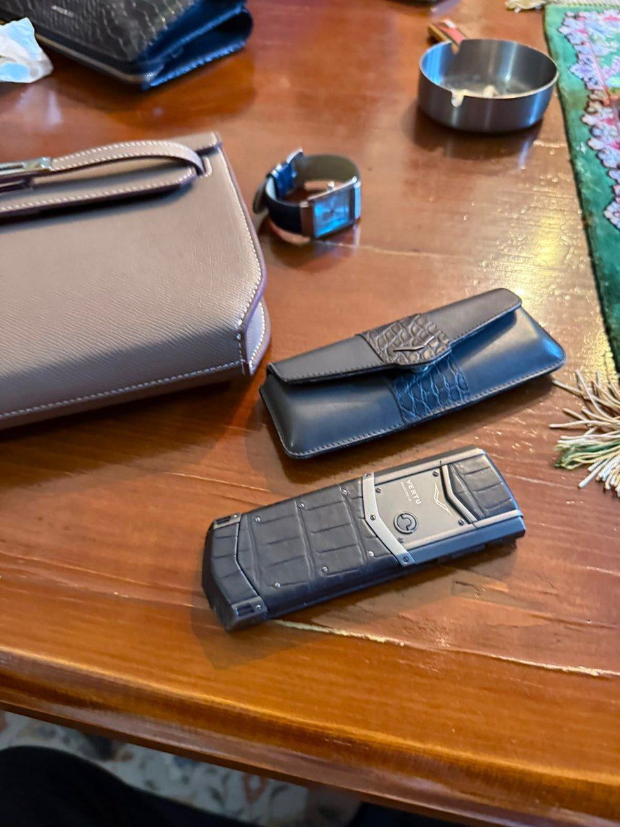 Vertu Signature S Design Stainless Steel Diamonds Black Alligator 4GB — Smartfonlar, Bakı (2)