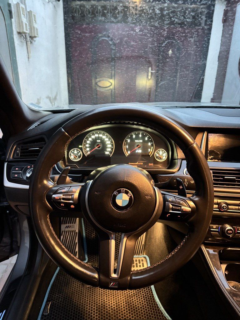 BMW 528, 2.0 L, 2014 il, 230 000 km — Avtomobillər, Bakı (3)