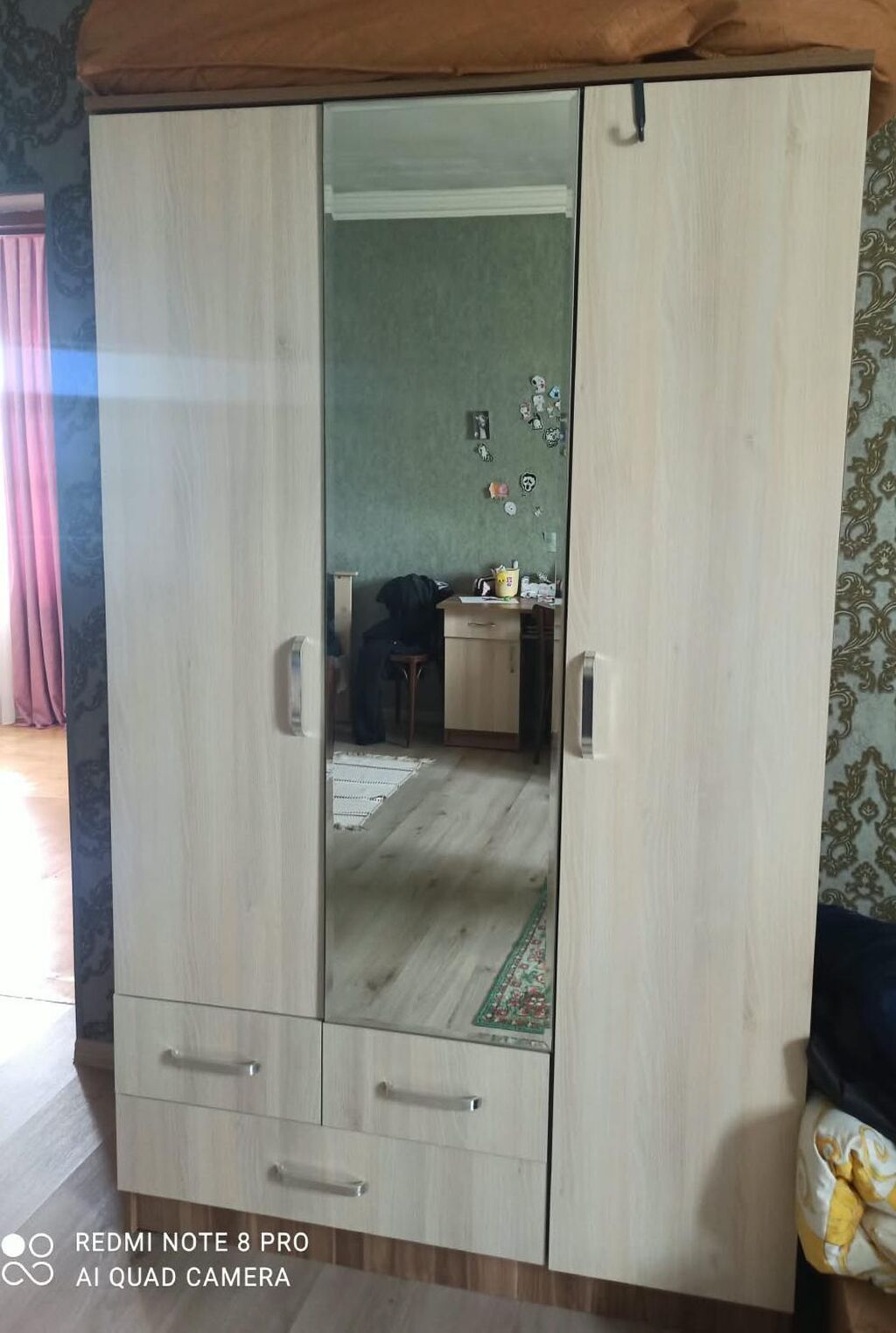 Üçqapılı paltar şkafı - Material: laminat/LDSP, ağ-açıq palıd — Mebel, Digah (2)