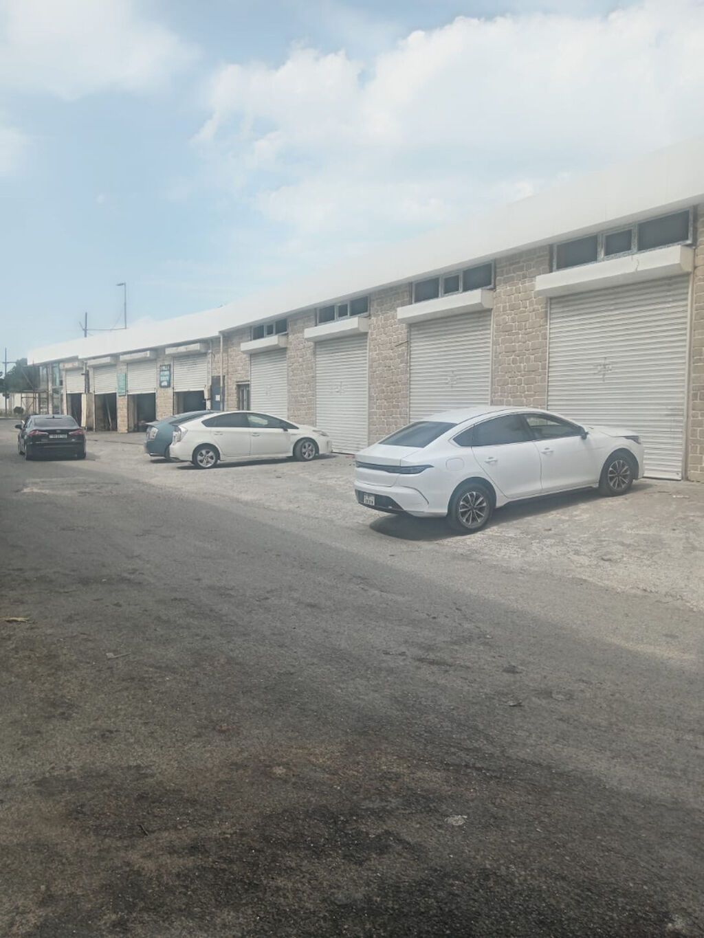 Kirayə afto servis 4 bokslu tam şəraitli əlavə ehtiyyat hissələri — Daşınmaz əmlak, Bakı (2)