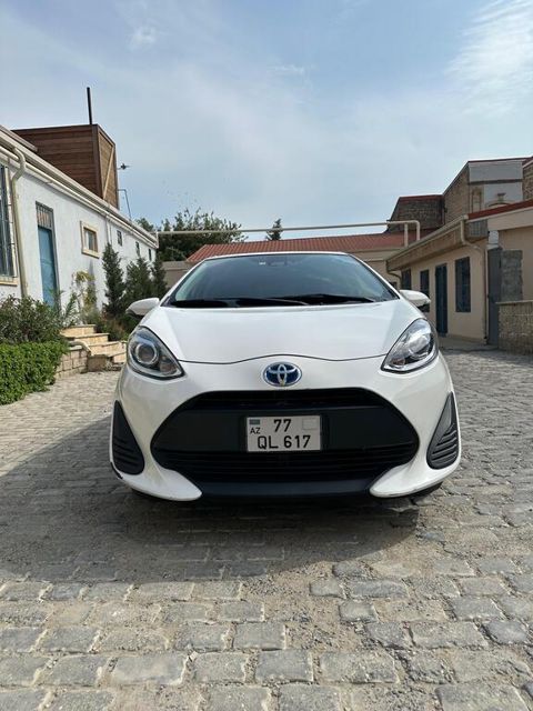 Toyota Aqua, 1.5 L, 0.9 kWh, 2019 il, 35 000 km — Bakı