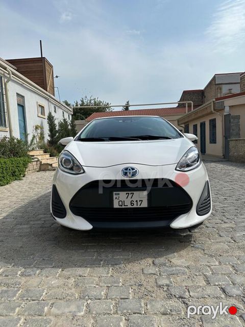 Toyota Aqua, 1.5 L, 0.9 kWh, 2019 il, 35 000 km