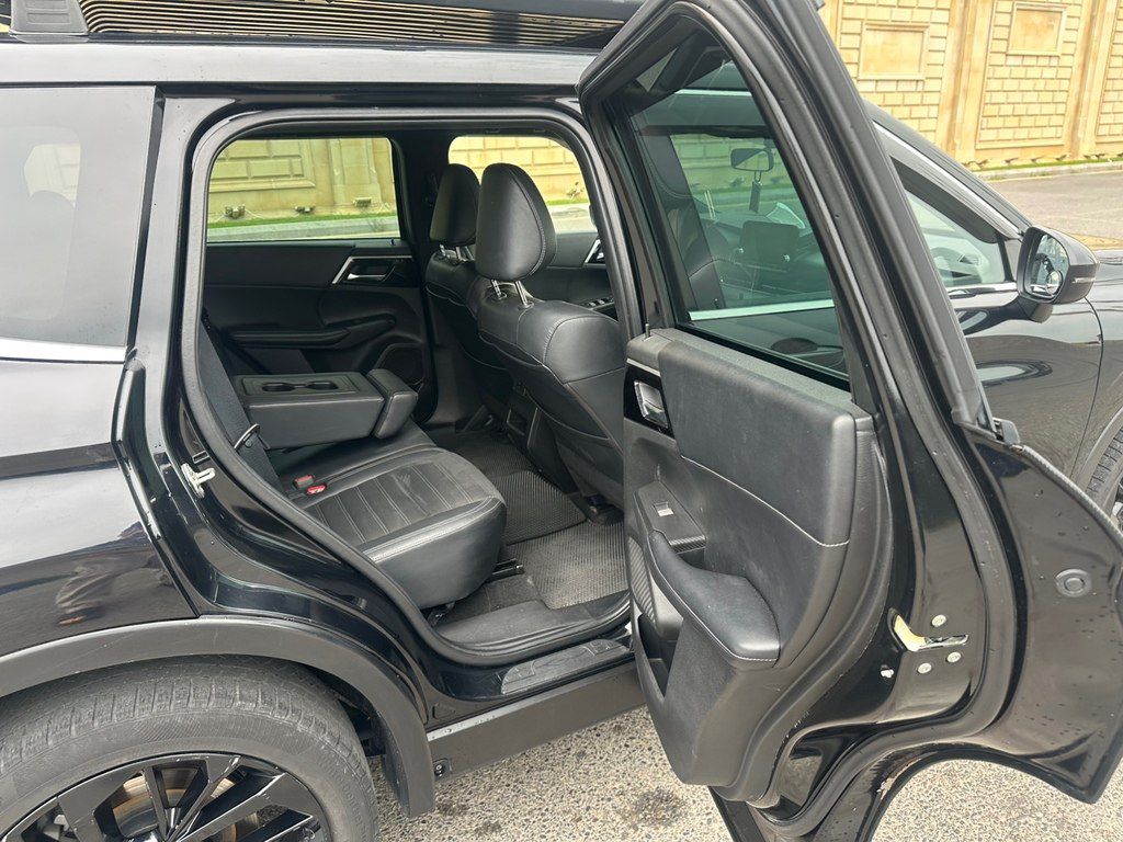 Mitsubishi Outlander, 2.5 L, 2022 il, 44 445 km — Avtomobillər, Bakı (10)