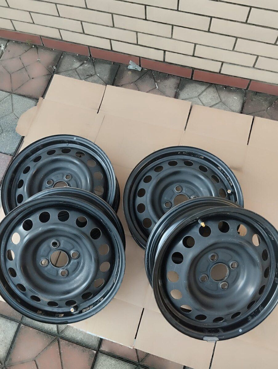 Toyota Aqua diskləri R15 — Ehtiyat hissələri və aksesuarlar, Zaqatala (2)