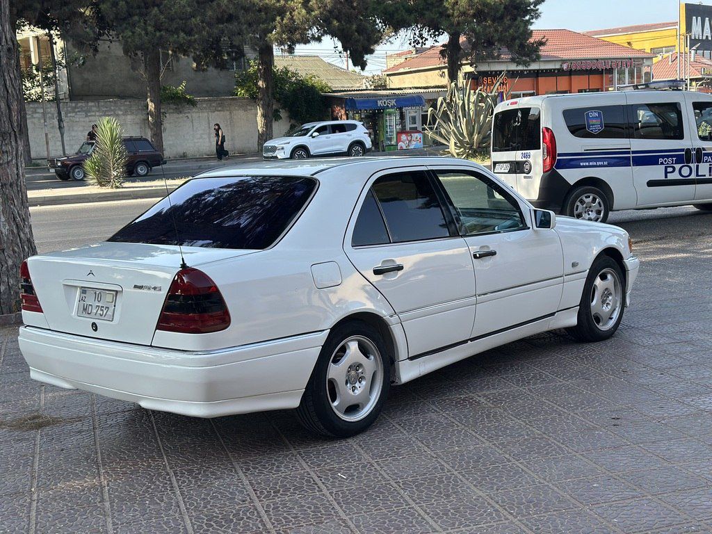 Mercedes C 220, 2.2 L, 1995 il, 321 112 km — Avtomobillər, Bakı (6)