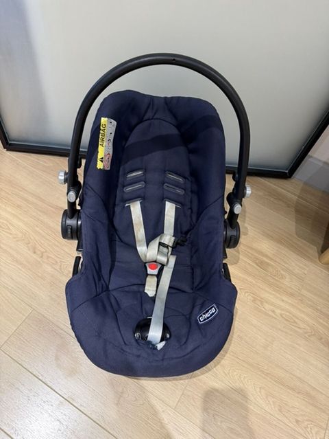 Chicco uşaq avtomobil oturacağı və daşıma beşiyi - Marka/model — Bakı