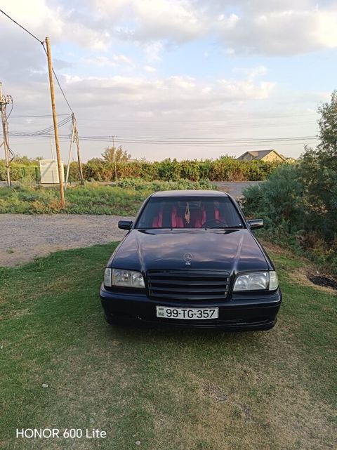 Mercedes C 240, 2.4 L, 1997 il, 260 000 km — Saatlı
