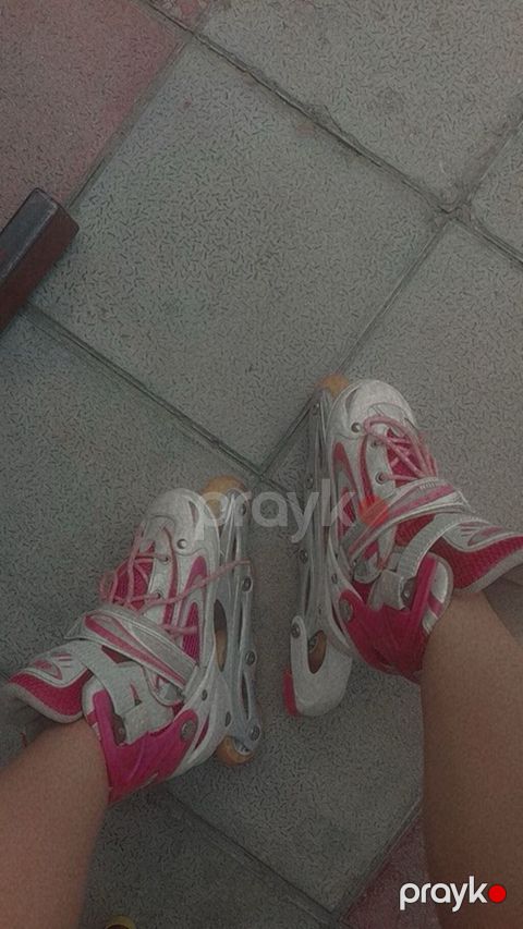 Tənzimlənən təkərli konki (inline skates) - Rəng: çəhrayı/boz-ağ — Masazır