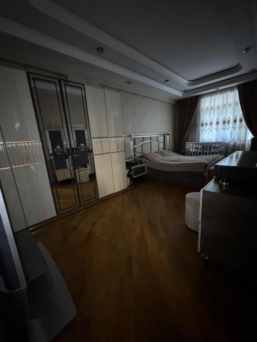 İnşaatçılar metrosunun TAM yanında — 150 m², 3 otaqlı, tam əşyalı — Daşınmaz əmlak, Bakı (3)