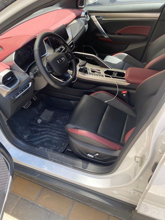 Geely Coolray, 1.5 L, 2023 il, 64 000 km — Avtomobillər, Bakı (6)