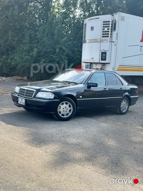 Mercedes C 240, 2.4 L, 1999 il, 495 747 km