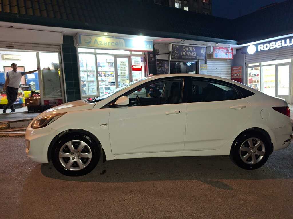 Hyundai Accent, 1.4 L, 2012 il, 220 015 km — Avtomobillər, Bakı (6)