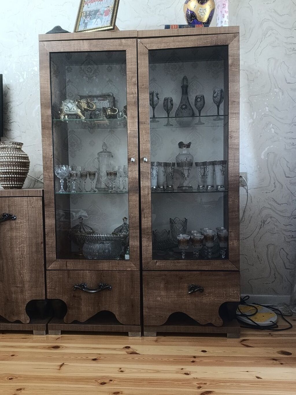 Qonaq otağı üçün vitrinli bufet dəsti - Material: taxta teksturalı — Mebel, Sumqayıt (3)