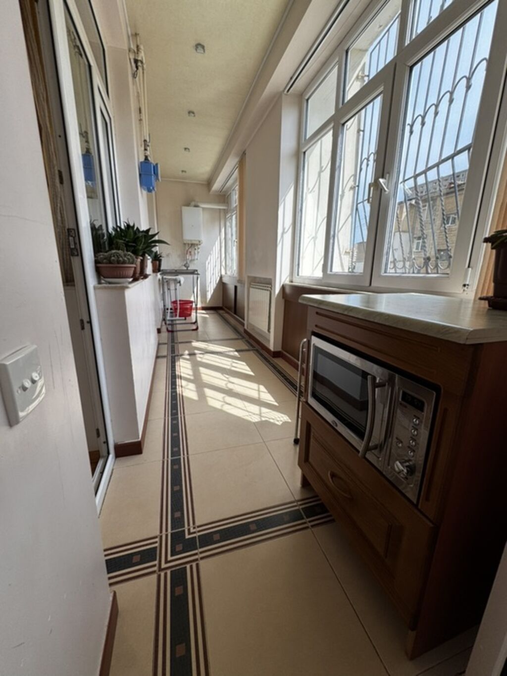 İnşaatçılar metrosunun TAM yanında — 150 m², 3 otaqlı, tam əşyalı — Daşınmaz əmlak, Bakı (6)