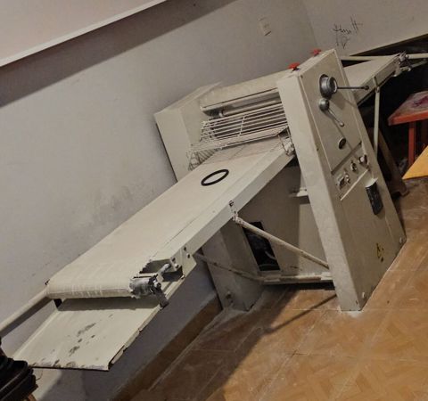 Sənaye tipli xəmir yayma (laminasiya) aparatı - Geniş konveyer — Bakı