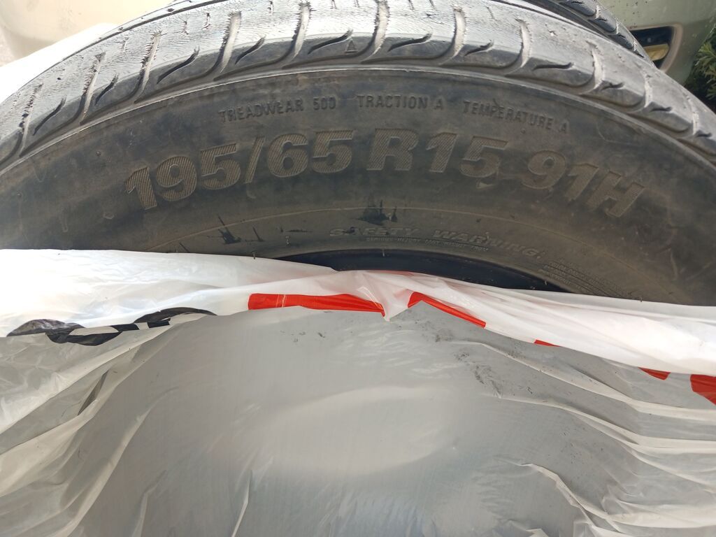 Kumho avtomobil şinləri dəsti - Ölçü: 195/65 R15 - Yük/ sürət — Təkərlər, Bakı (3)