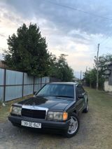 Mercedes 190, 2.0 L, 1990 il, 300 000 km — Cars