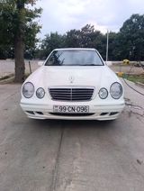 Mercedes E 220, 2.2 L, 2001 il, 235 000 km — Cars