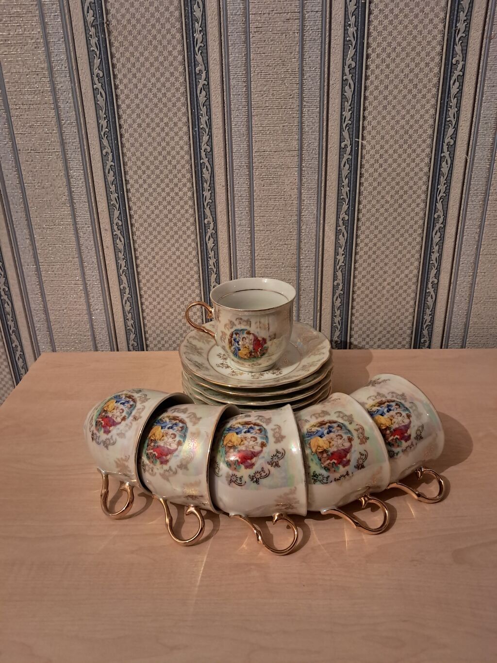 Çay dəsti, rəng - Qızılı, Farfor, 6 nəfərlik, Çexiya — Mallar, Mingəçevir