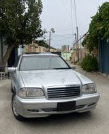 Mercedes C 200, 2.0 L, 1998 il, 420 000 km — Cars