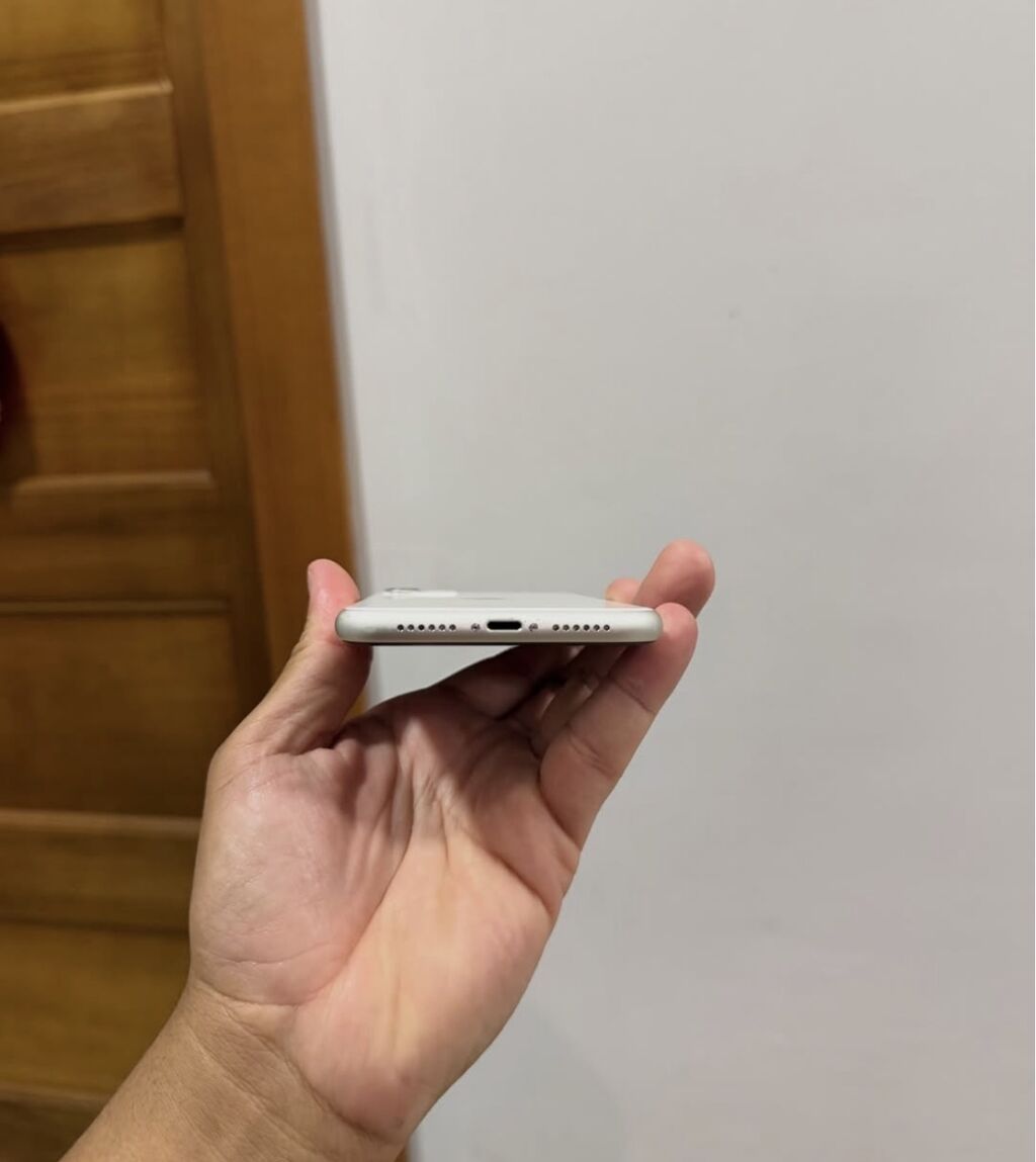 IPhone 11, 128 GB, Ağ, Zəmanət, Simsiz şarj, Face ID — Apple iPhone, Bakı (6)
