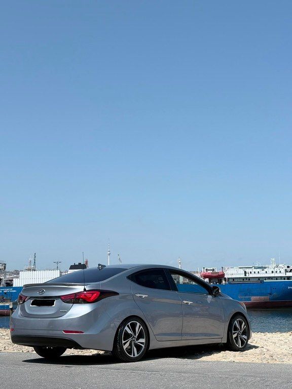 Hyundai Elantra, 1.8 L, 2015 il, 170 500 km — Avtomobillər, Bakı (12)