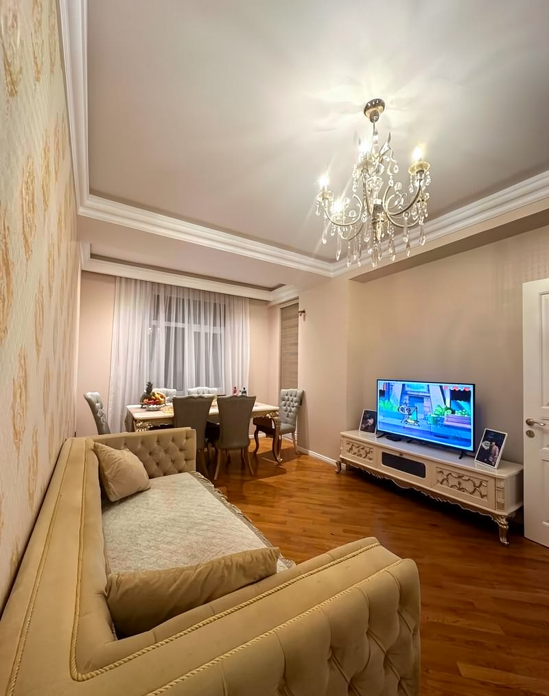 2 otaqlı mənzil 85 m² satılır — Bakı