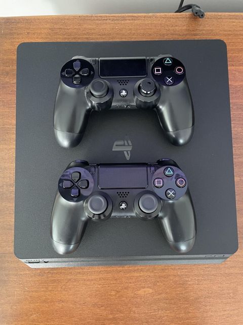 Sony PlayStation 4 Slim 500GB — Bakı