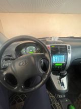 Hyundai miniven/sedanın salonundan görüntülər. Texniki göstəricilər — Otomobil