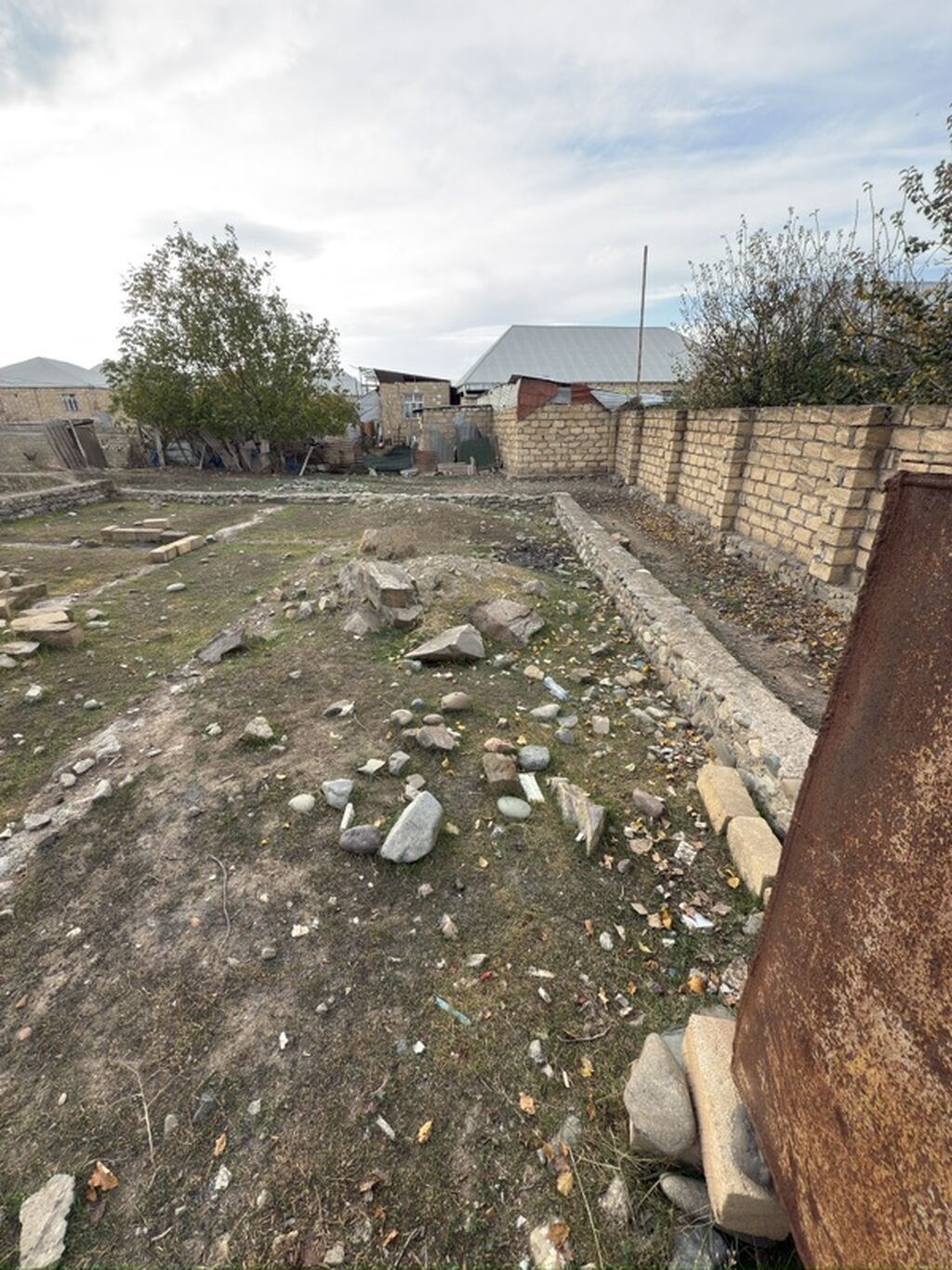 Salam Göygöl Vüsal restoran arxası dənədi çıxarış 5 sotdu — Təmir və inşaat, Gəncə (9)
