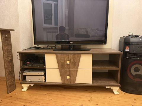 İşlənmiş, Düz TV altlığı, Polkalı, Laminat, Azərbaycan — Mehdiabad