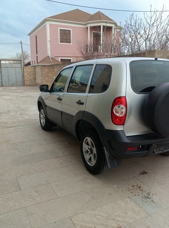 Chevrolet Niva, 1.7 L, 2019 il, 160 760 km — Avtomobillər, Sumqayıt (10)