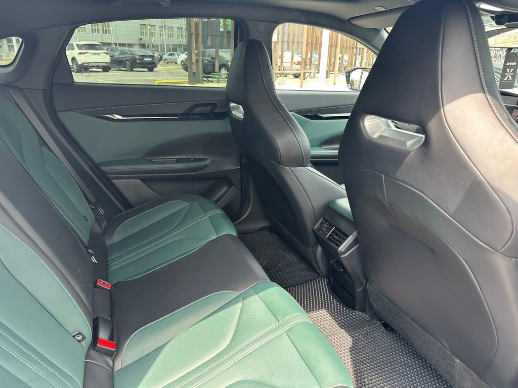 Changan Uni-V iDD, 1.5 L, 18.4 kWh, 2024 il, 13 500 km — Avtomobillər, Bakı (8)