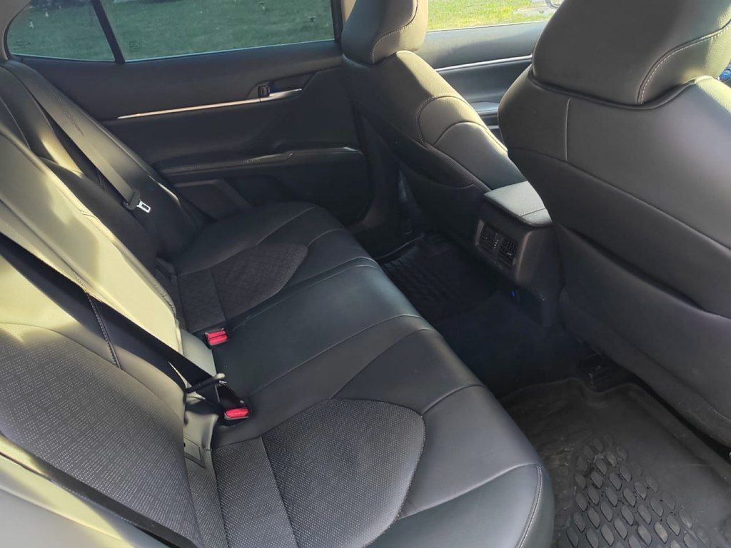 Toyota Camry, 2.5 L, 1.016 kWh, 2023 il, 81 500 km — Avtomobillər, Bakı (9)