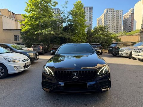 Mercedes E 200, 2.0 L, 2018 il, 155 000 km — Bakı